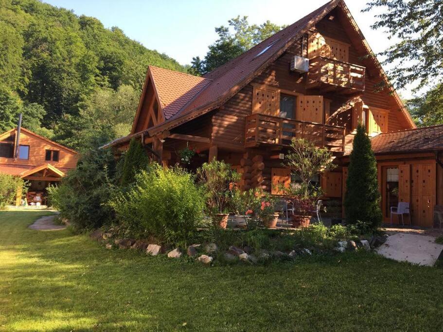 Csodál-Lak