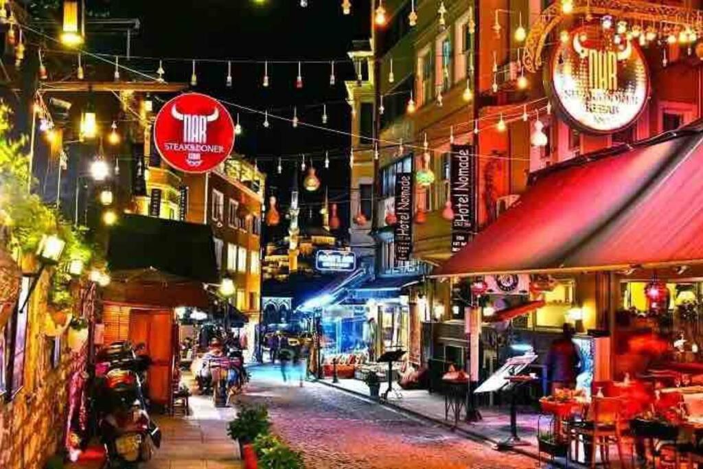Central of İstanbul near to so many historic place