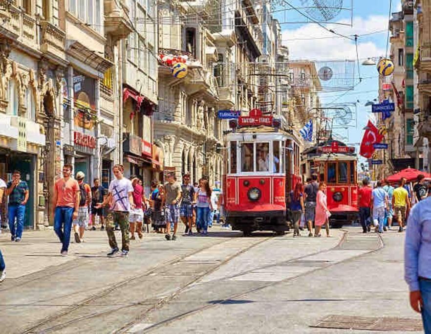 Central of İstanbul near to so many historic place