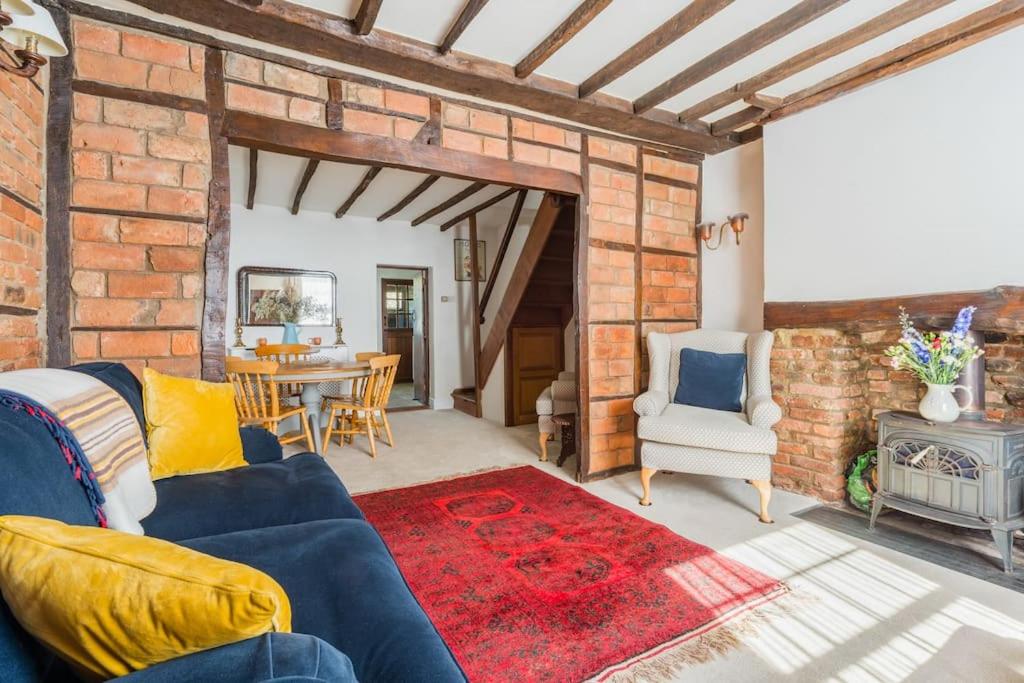 Sarahs Cottage