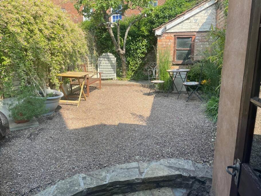 Sarahs Cottage