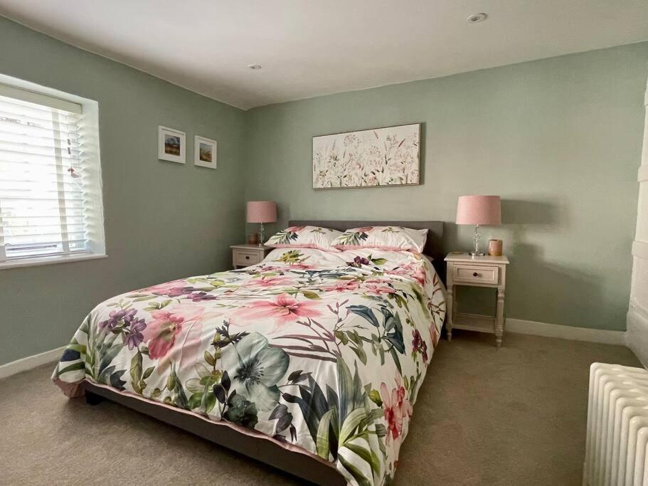 Quaint Cottage in the heart of Arundel