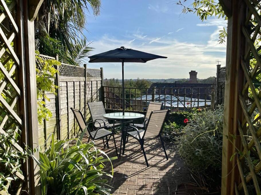 Quaint Cottage in the heart of Arundel