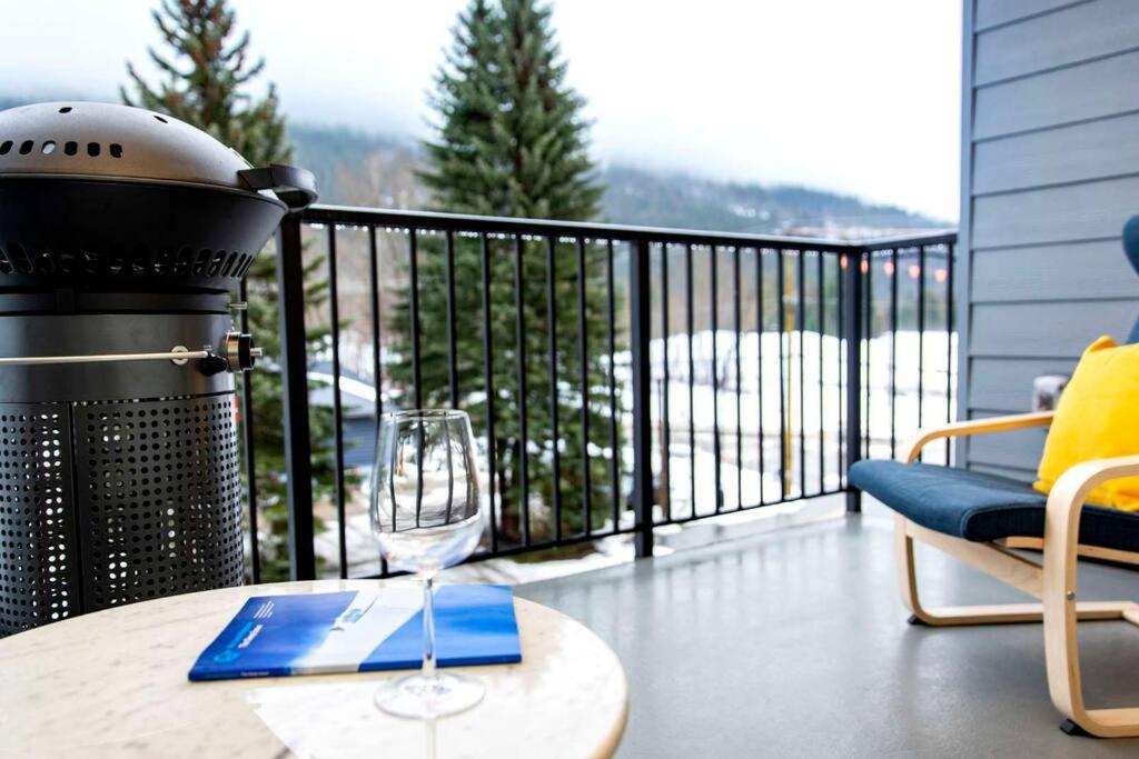 Separate Reality Retreat by Revelstoke Vacations