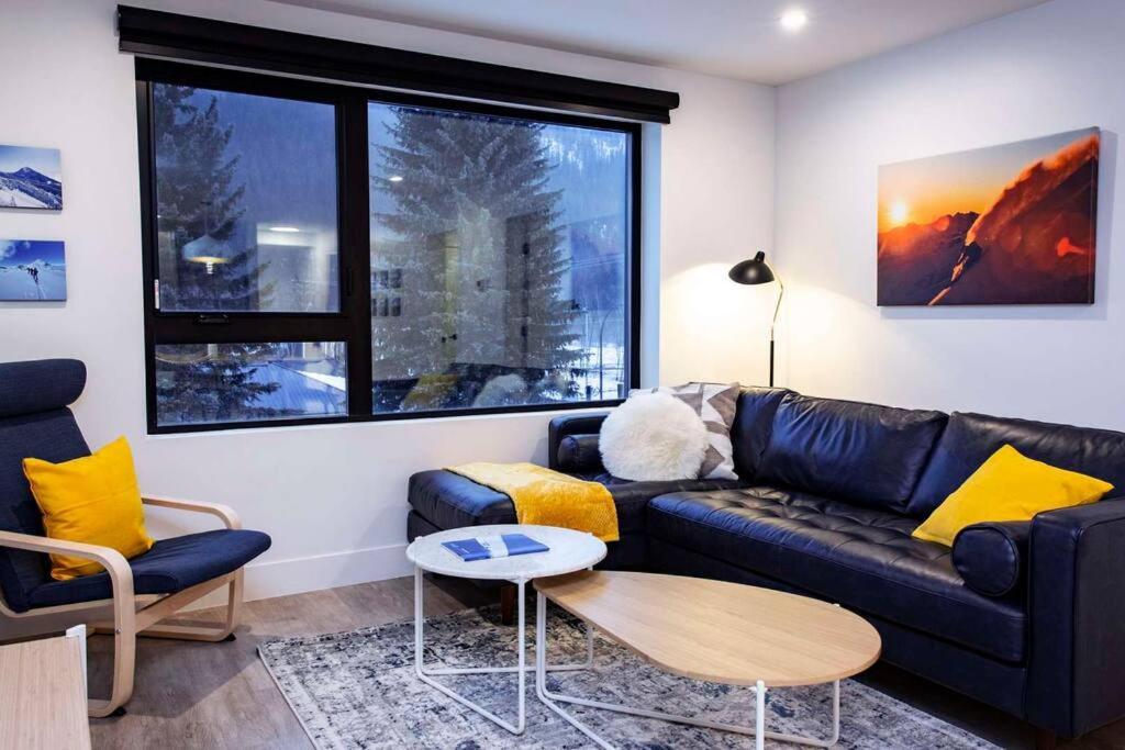 Separate Reality Retreat by Revelstoke Vacations