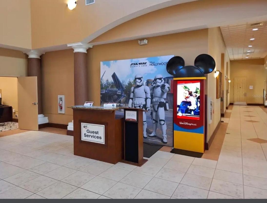 Resort Family Suite near Disney Pool view Free parks shuttle