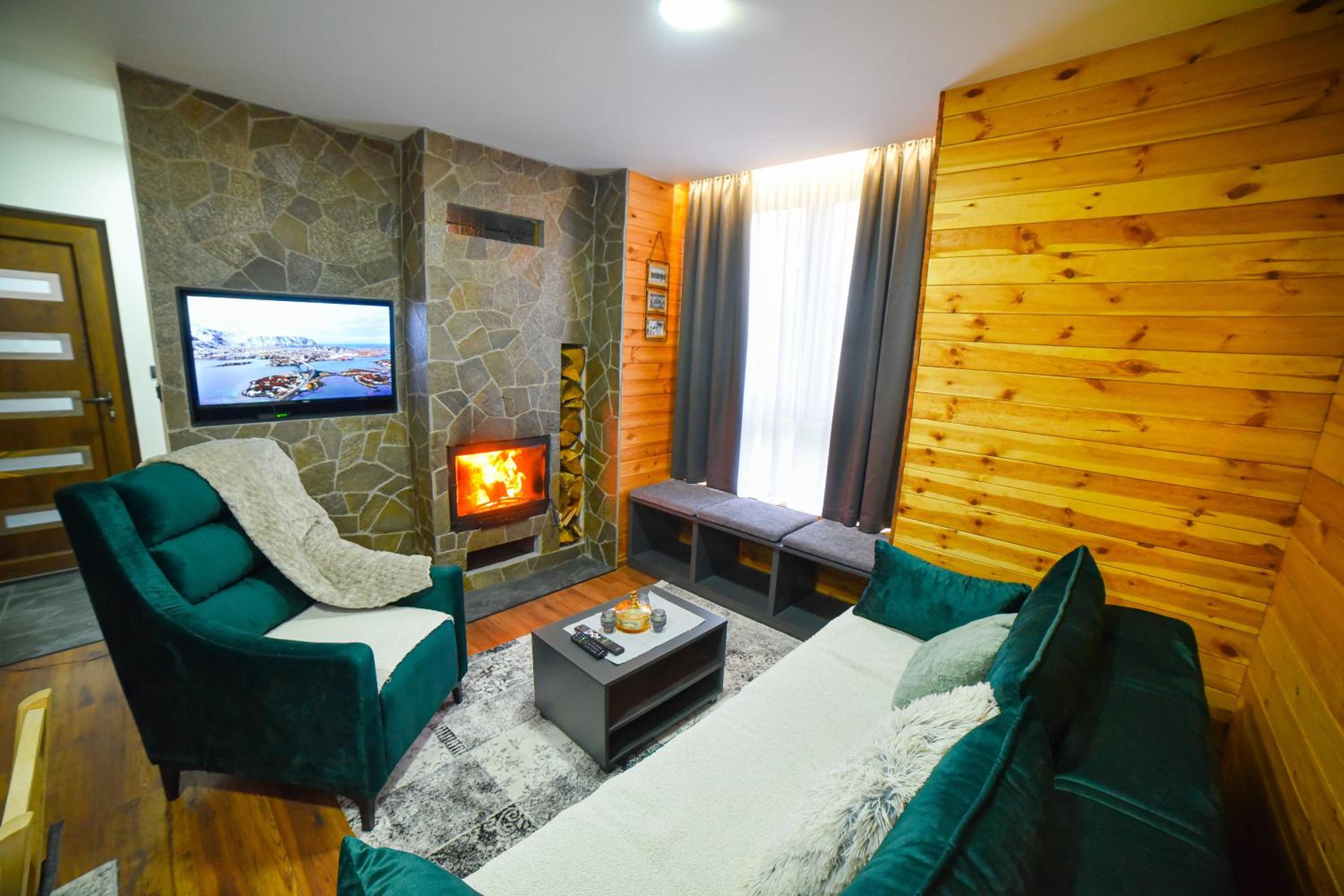 Evergreens houses Zlatibor view 4