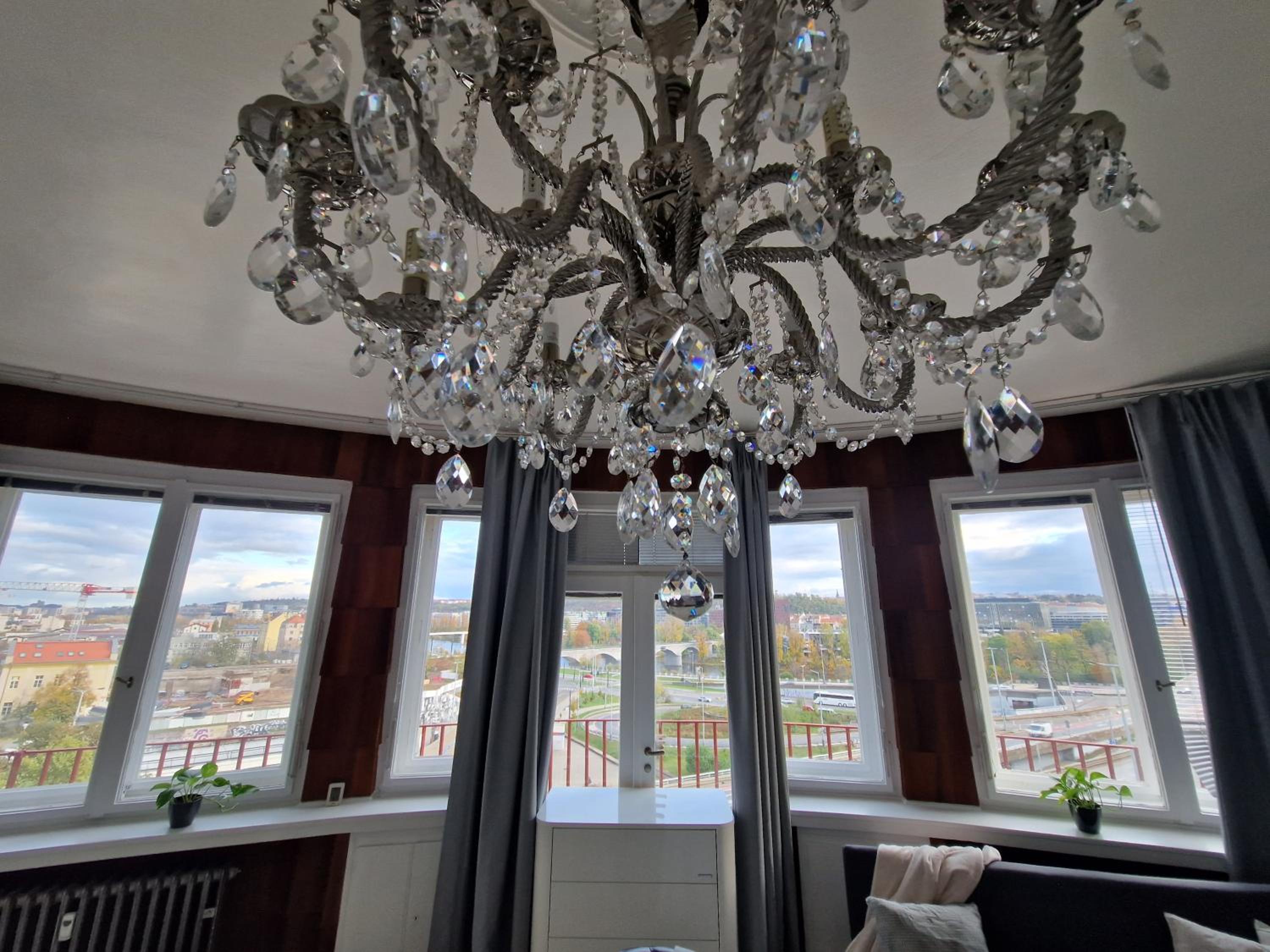 Quiet spacious apartment with a balcony