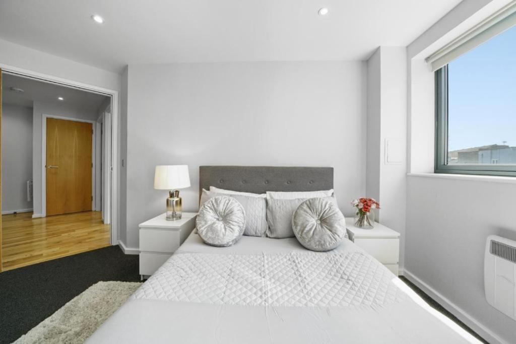 AMISHA 2Bedroom Apartment in Tower Bridge London Bridge Bermondsey - Perfect For Long Stays
