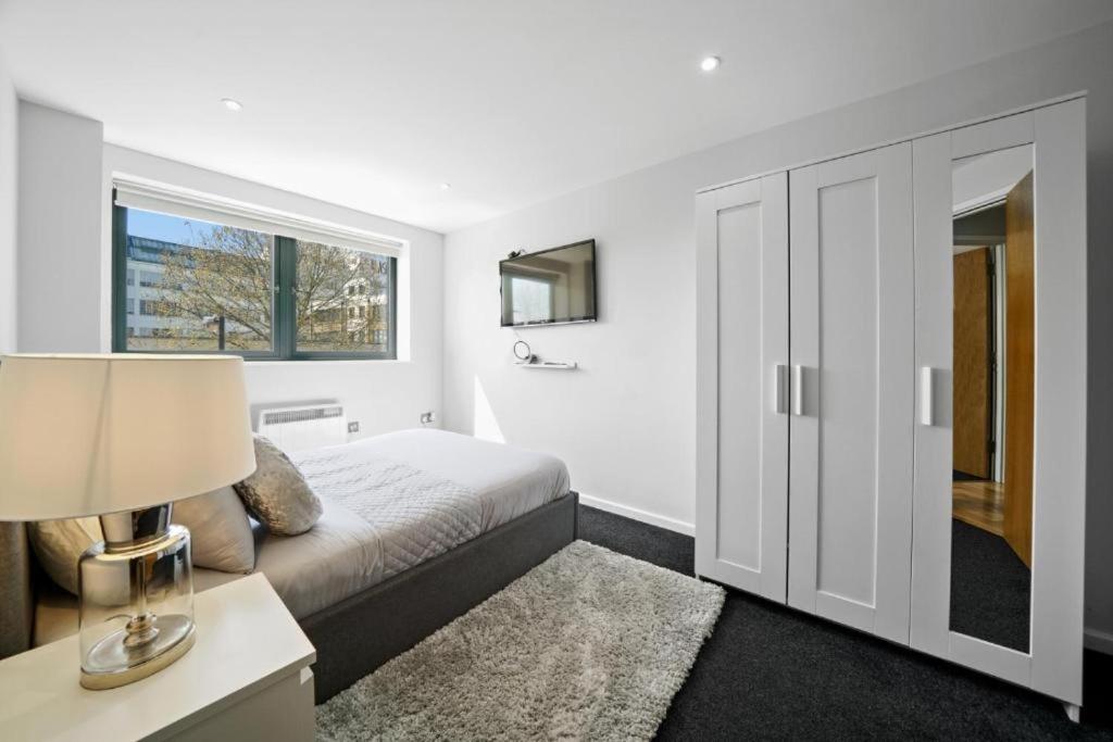 AMISHA 2Bedroom Apartment in Tower Bridge London Bridge Bermondsey - Perfect For Long Stays
