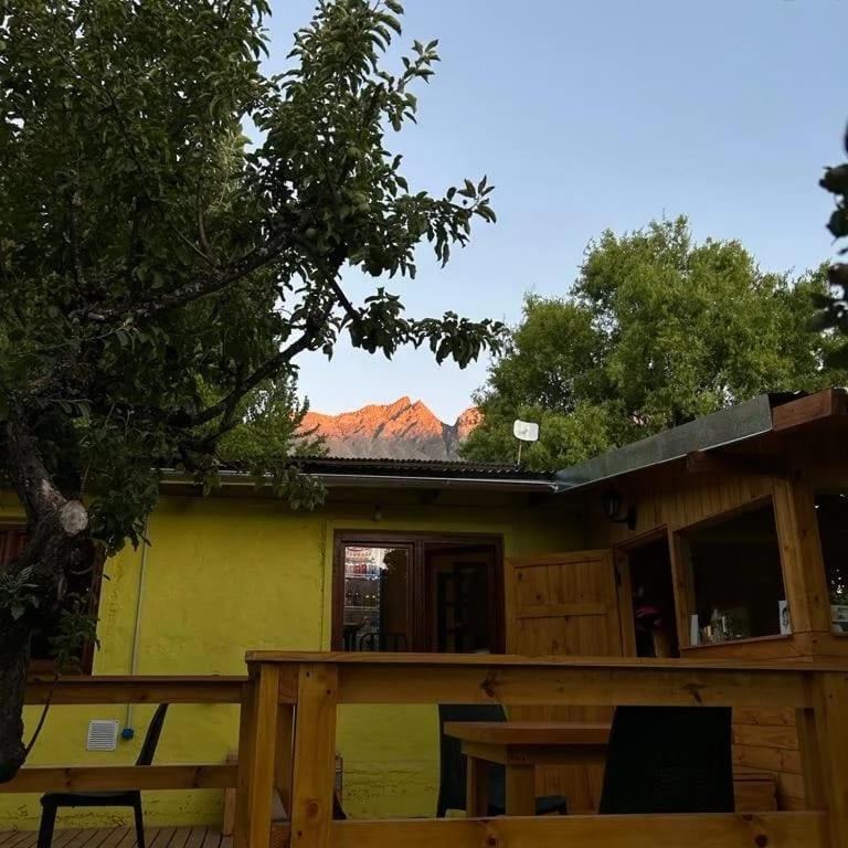 HOSTEL EL LIMON