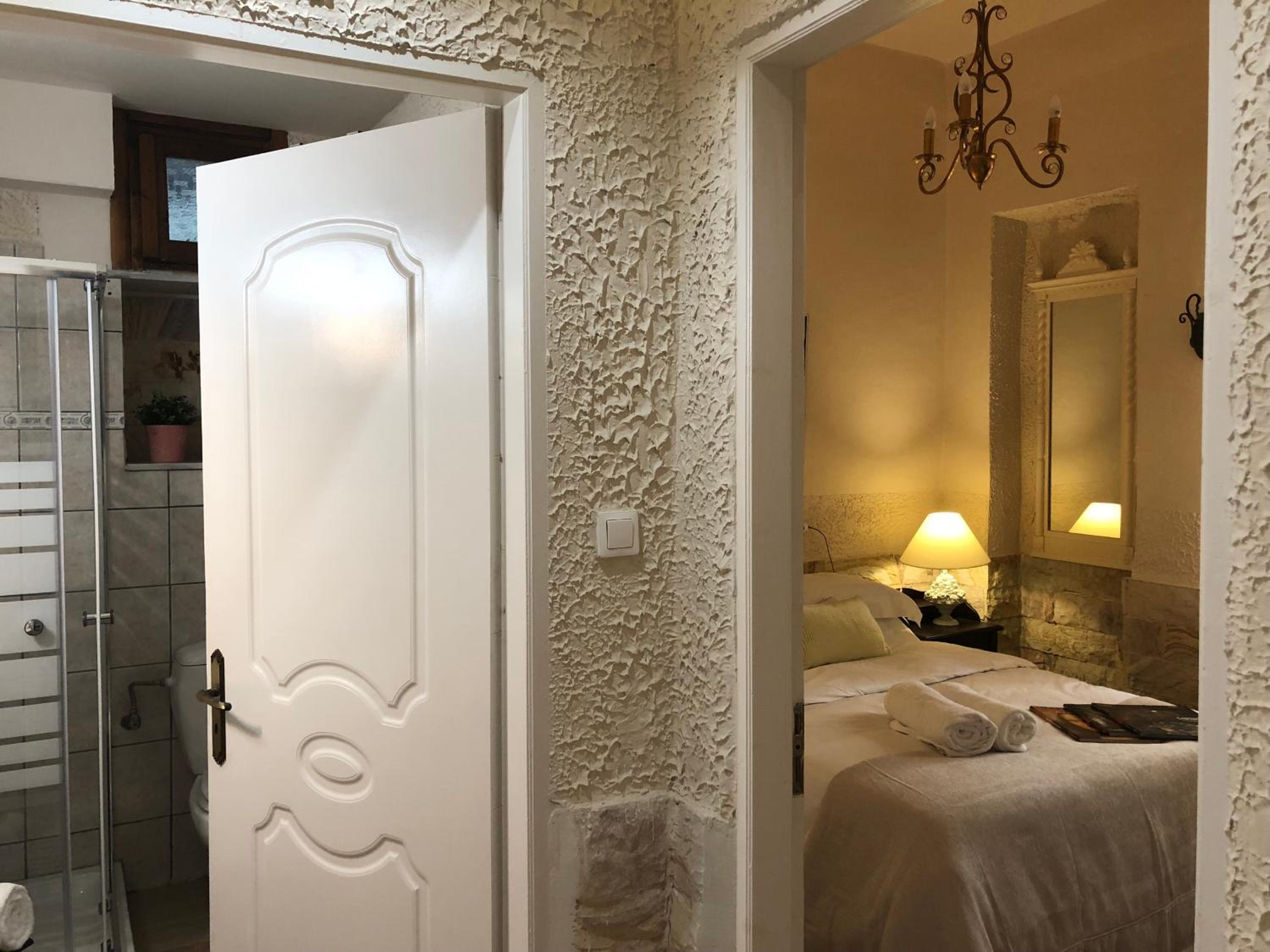 Porfyra Deluxe Guesthouse photo 2