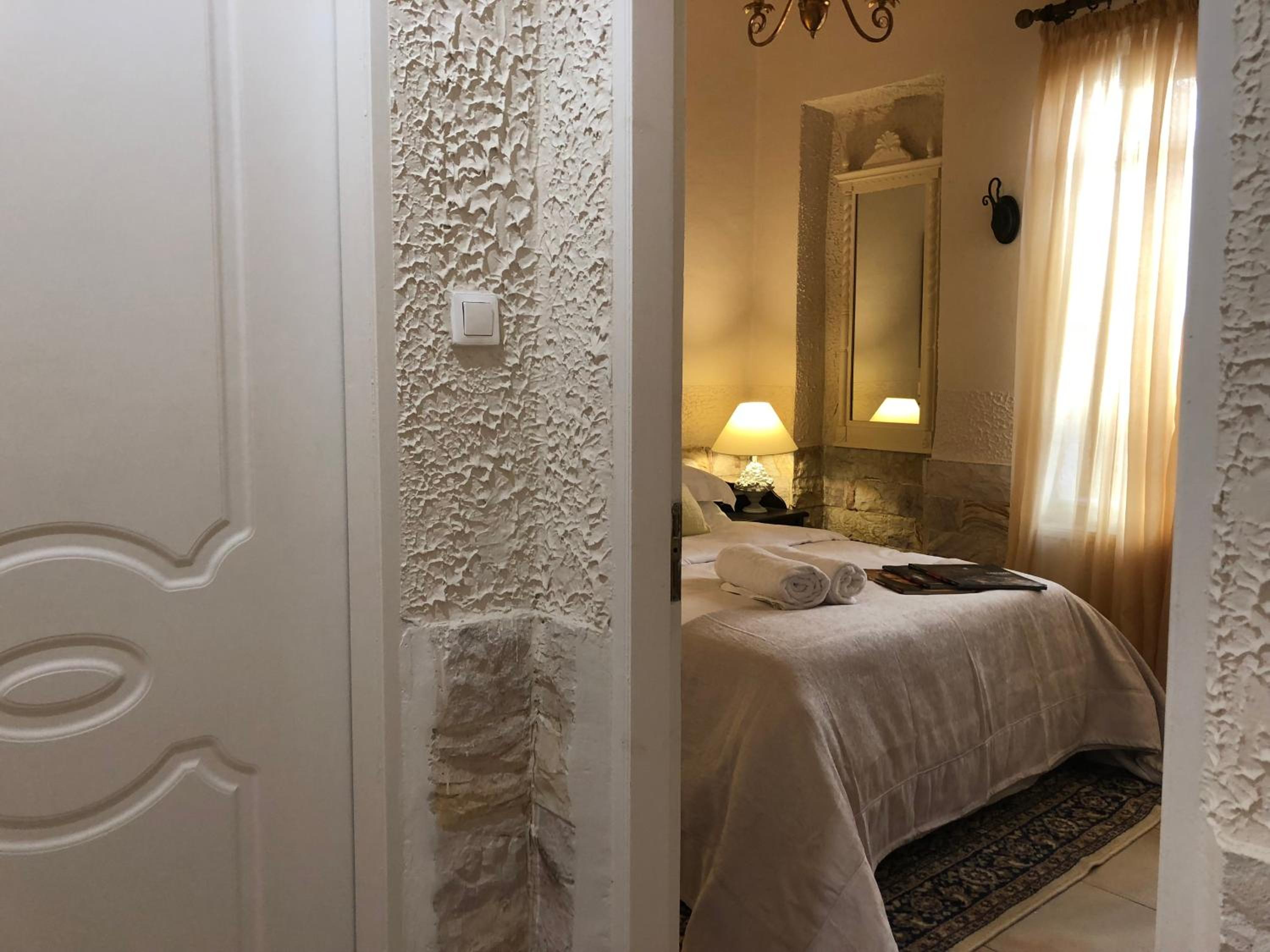 Porfyra Deluxe Guesthouse