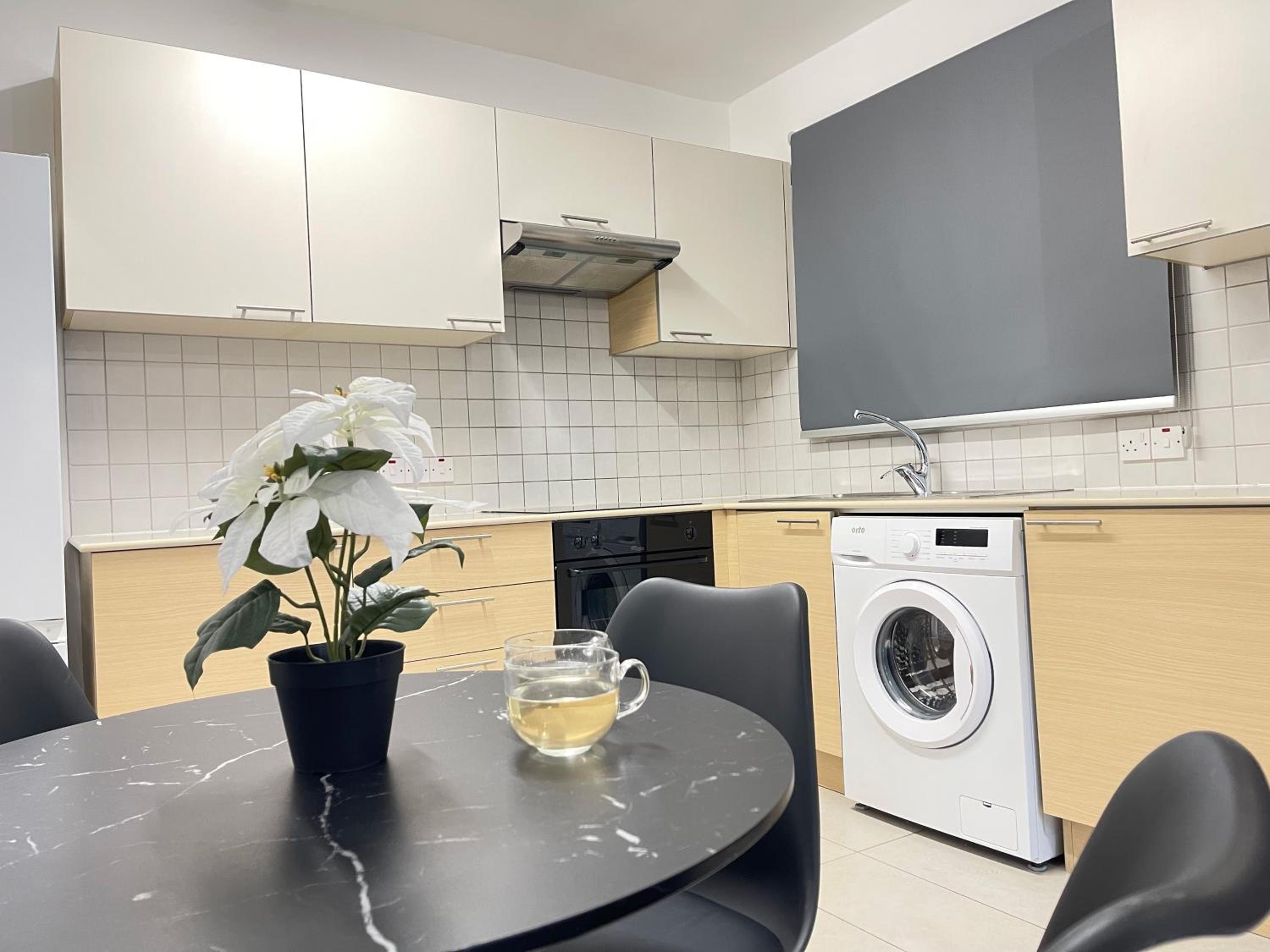 Aurora Holiday Apartment - Ayia Napa