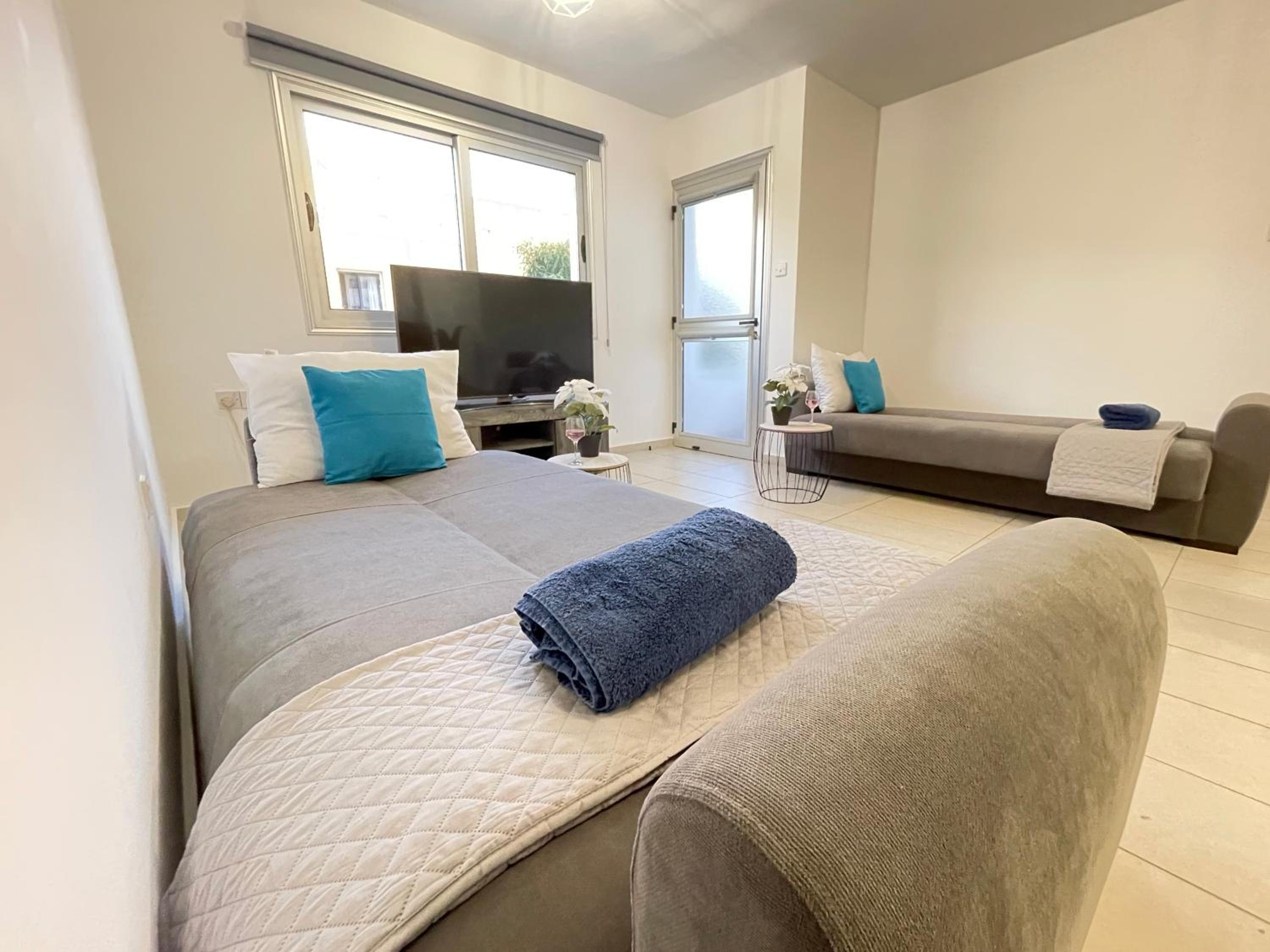 Aurora Holiday Apartment - Ayia Napa
