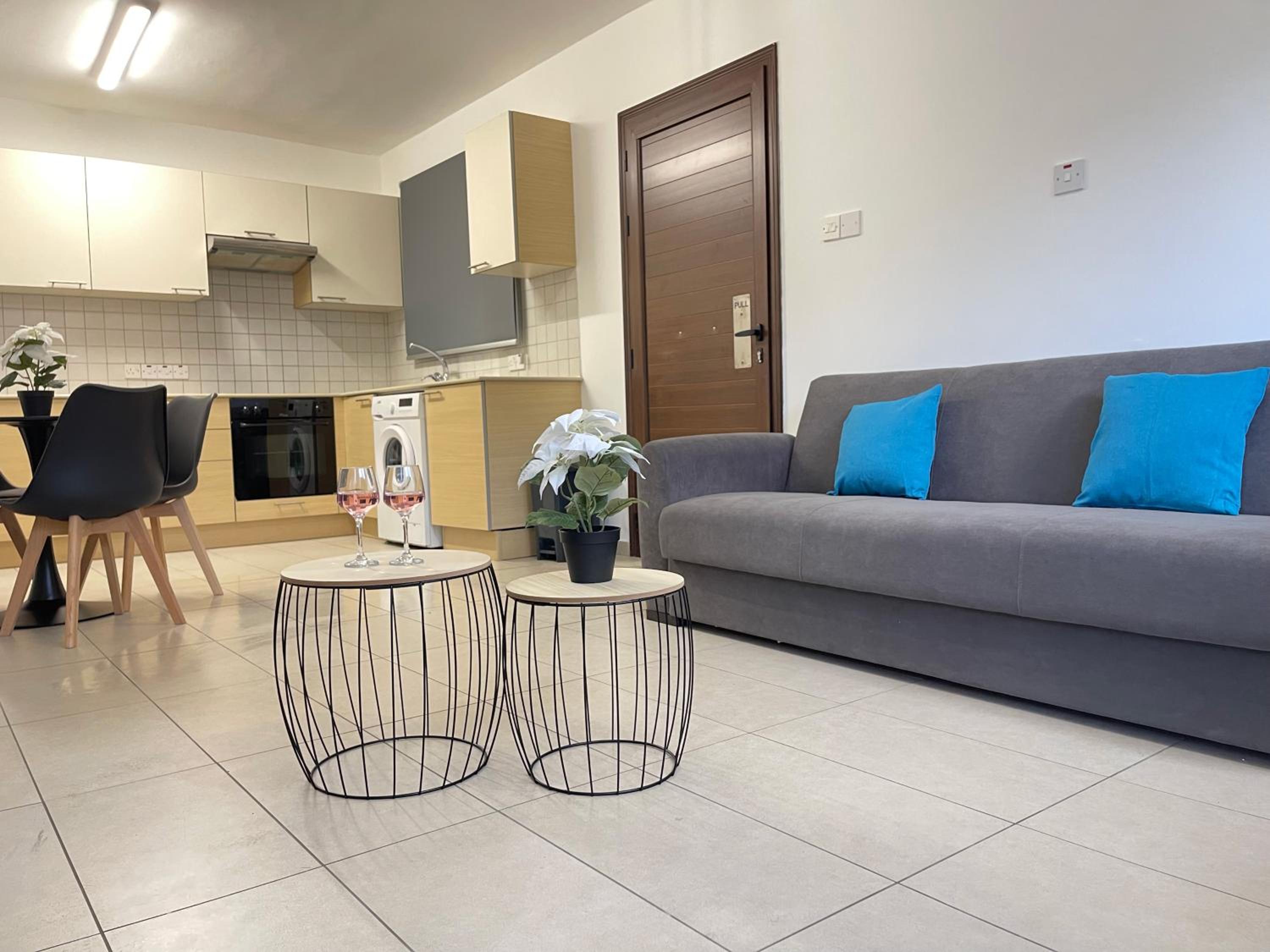 Aurora Holiday Apartment - Ayia Napa