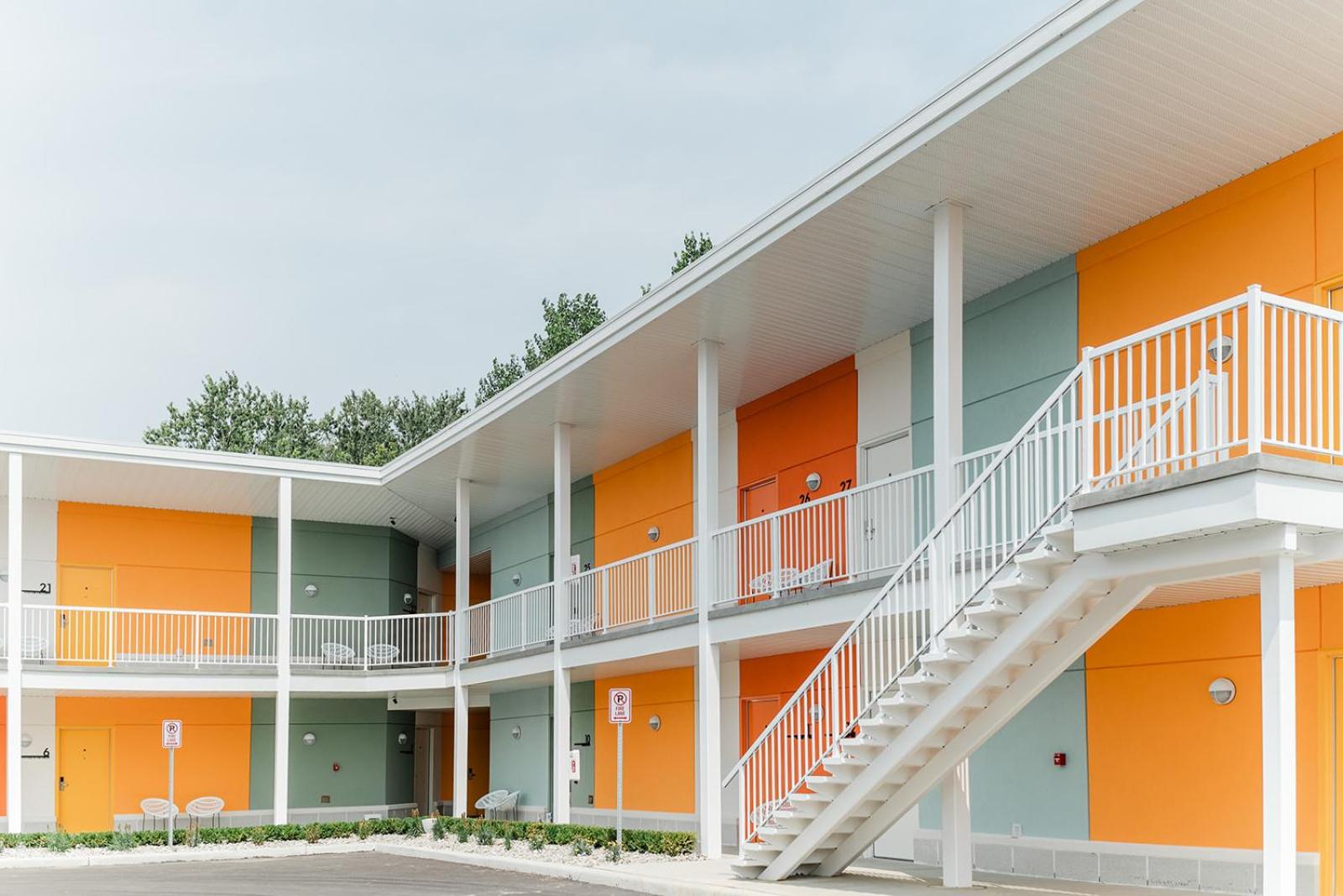 The Grove Motel