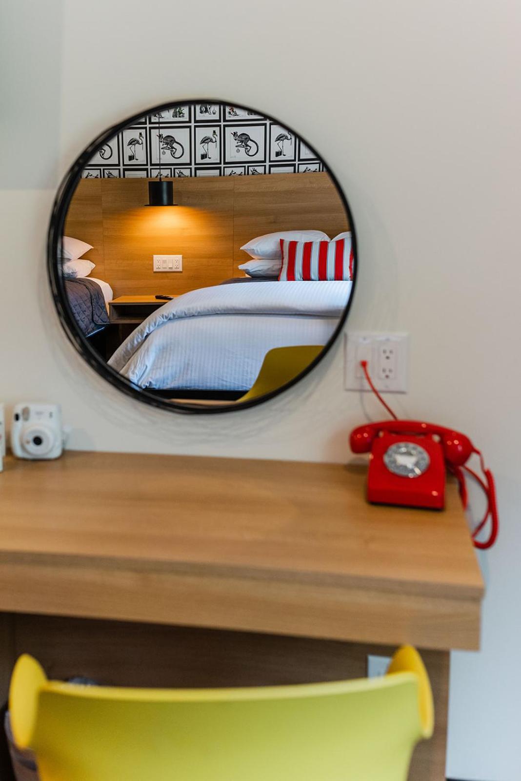 The Grove Motel