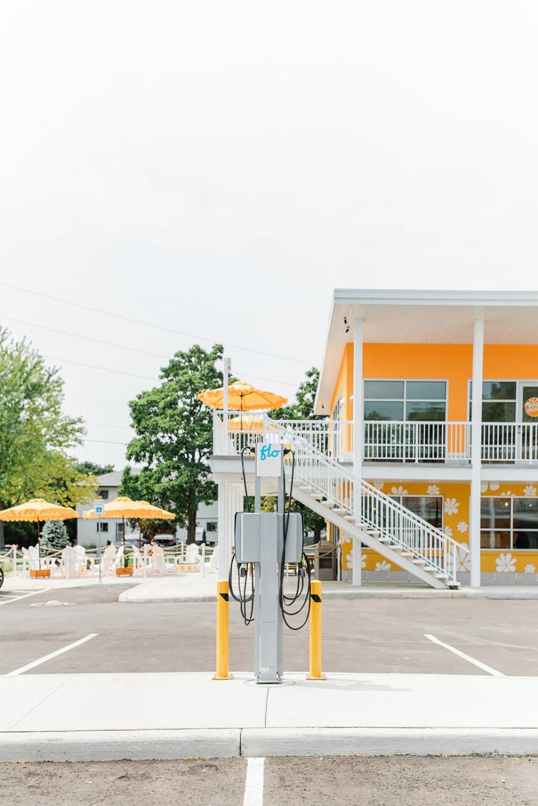 The Grove Motel