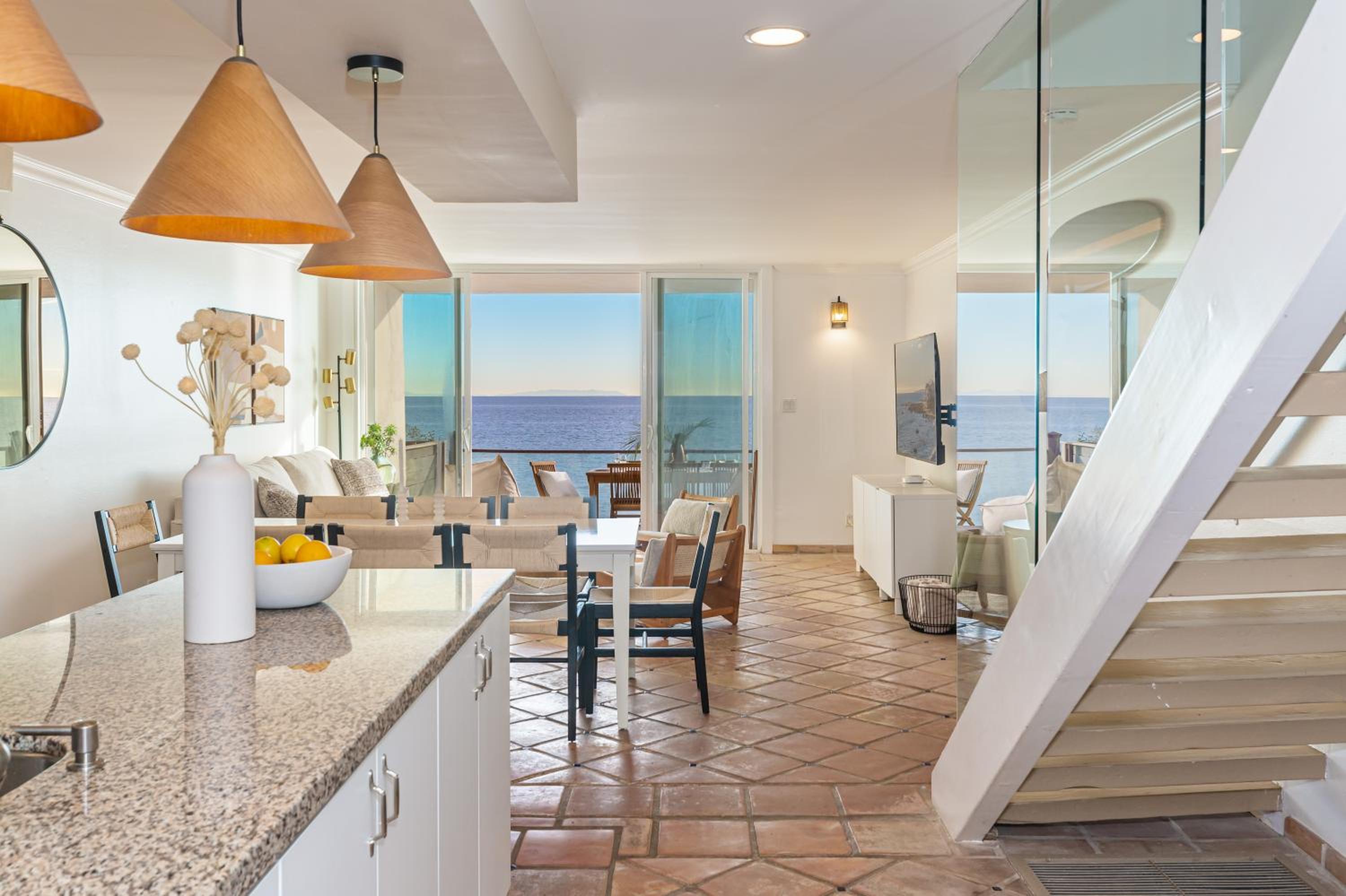 Blue Dolphin: An Oceanfront Malibu Sanctuary view 5