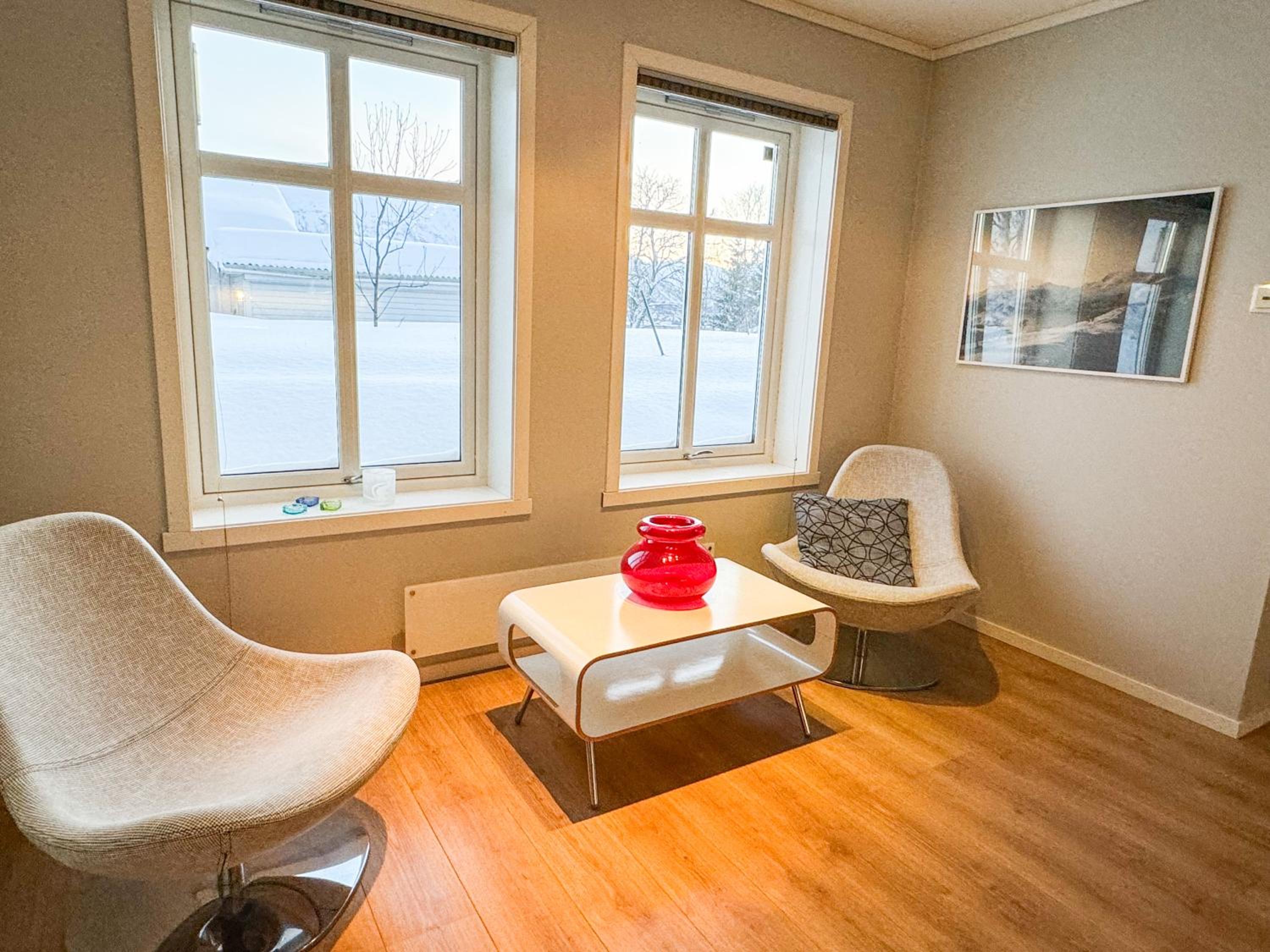 Arctic retreat - spacious apartment next to amazing nature
