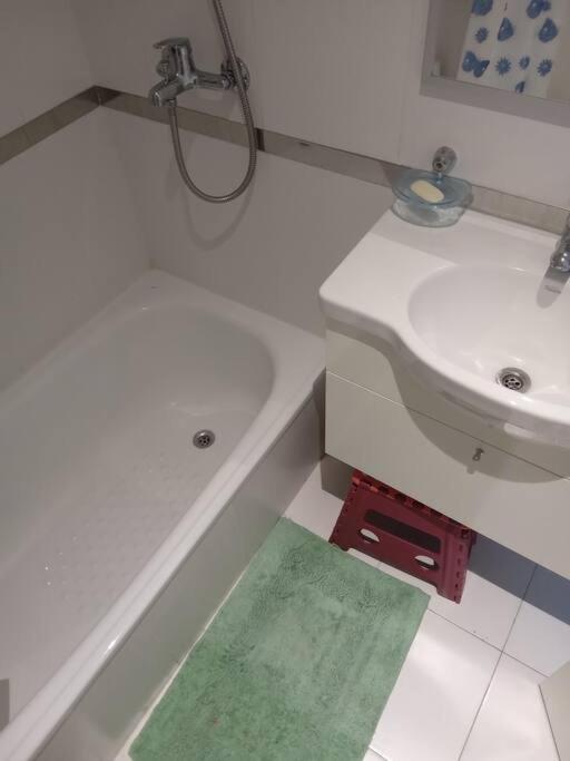 Apartamento en Buenos Aires equipado con balcon y terraza