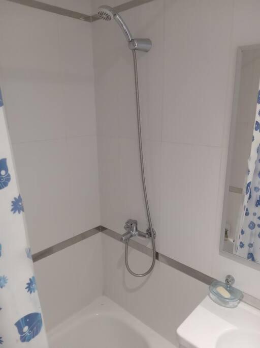 Apartamento en Buenos Aires equipado con balcon y terraza