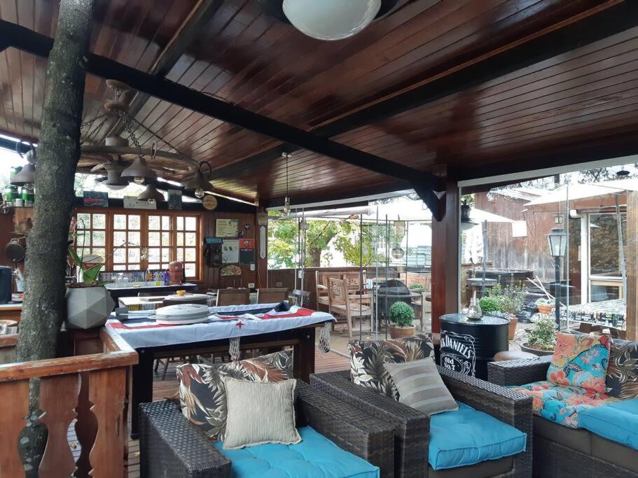 Vila Dolce Vita a 5min do Capivari - Com Deck Gourmet em cond fechado