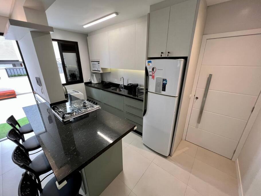 Apartamento Amplo com área Garden e Piscina