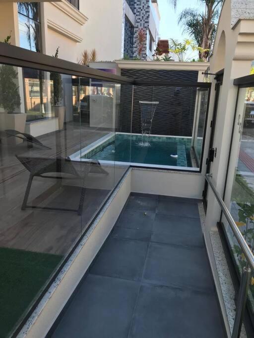 Apartamento Amplo com área Garden e Piscina
