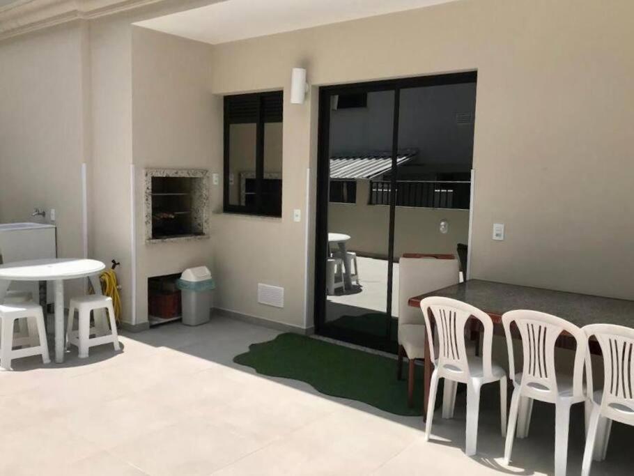 Apartamento Amplo com área Garden e Piscina