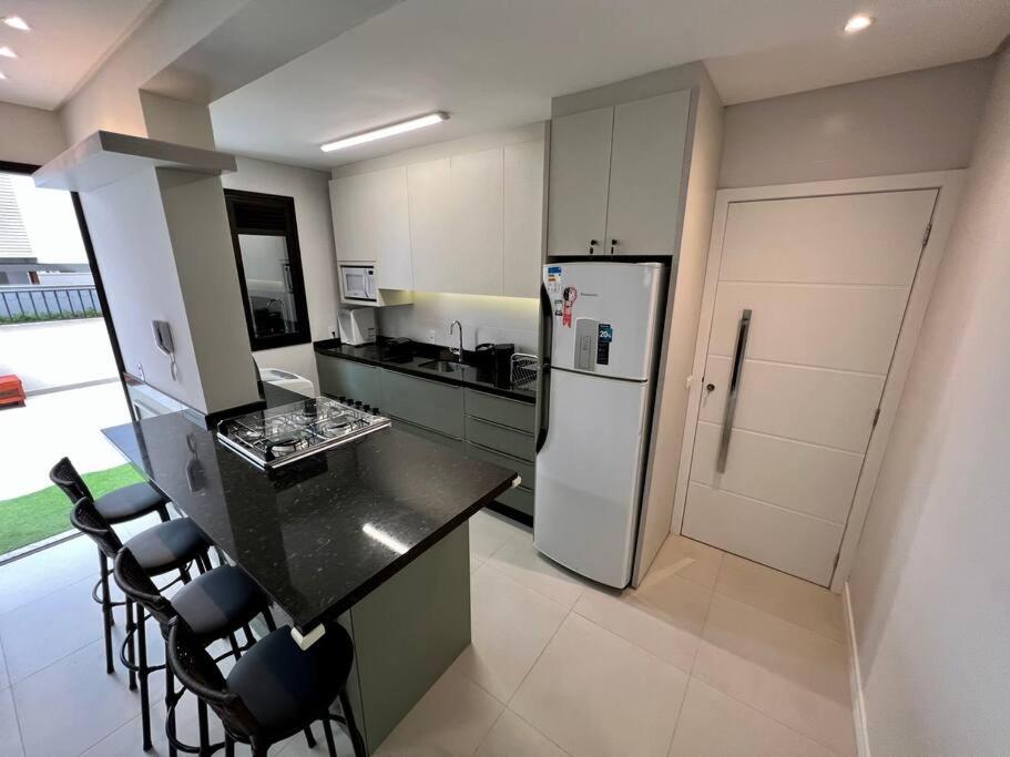 Apartamento Amplo com área Garden e Piscina