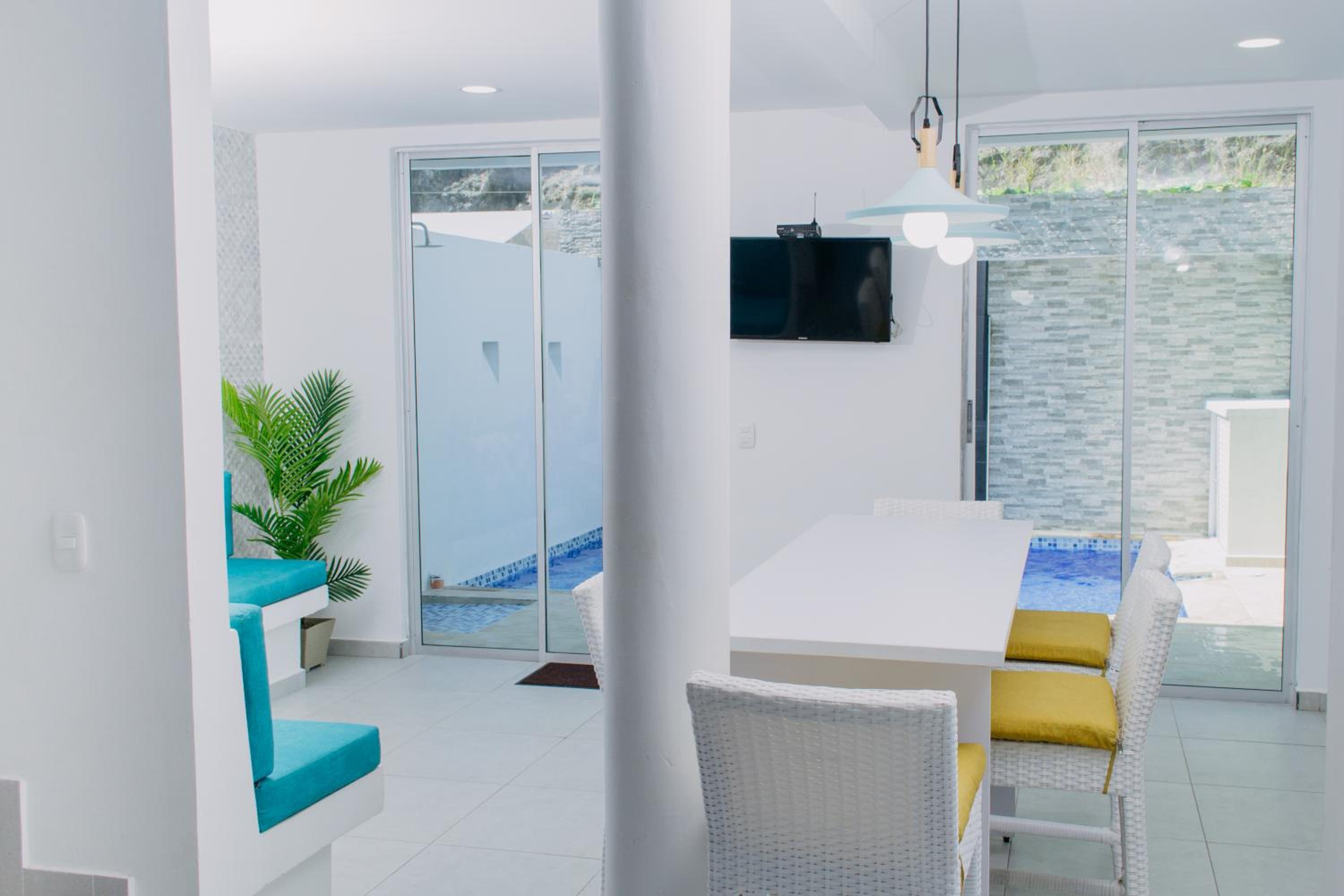 Hermosa Casa en Girardot con Piscina Privada