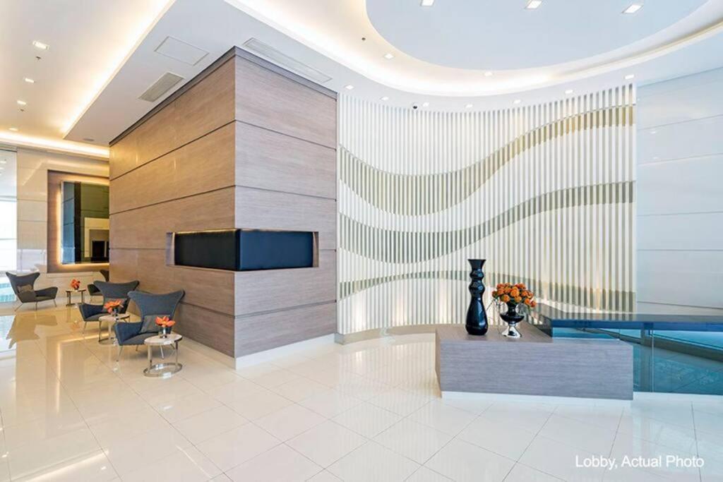Entire 1-Bedroom Condo in Makati view 4