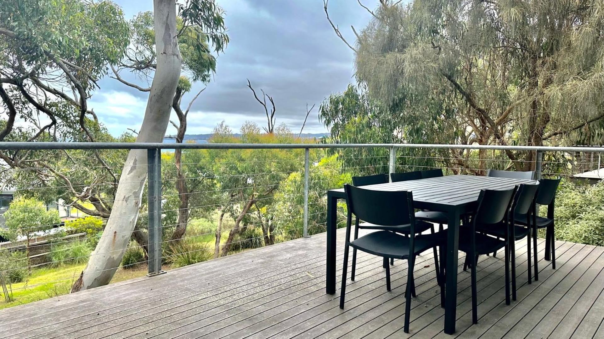 Treetops Terrace 10 - BYO Linen