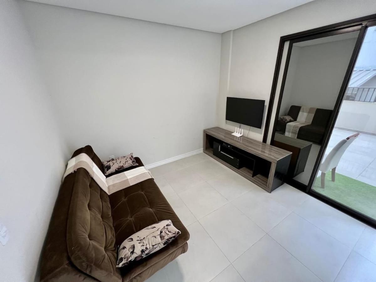 Apartamento Amplo com área Garden e Piscina