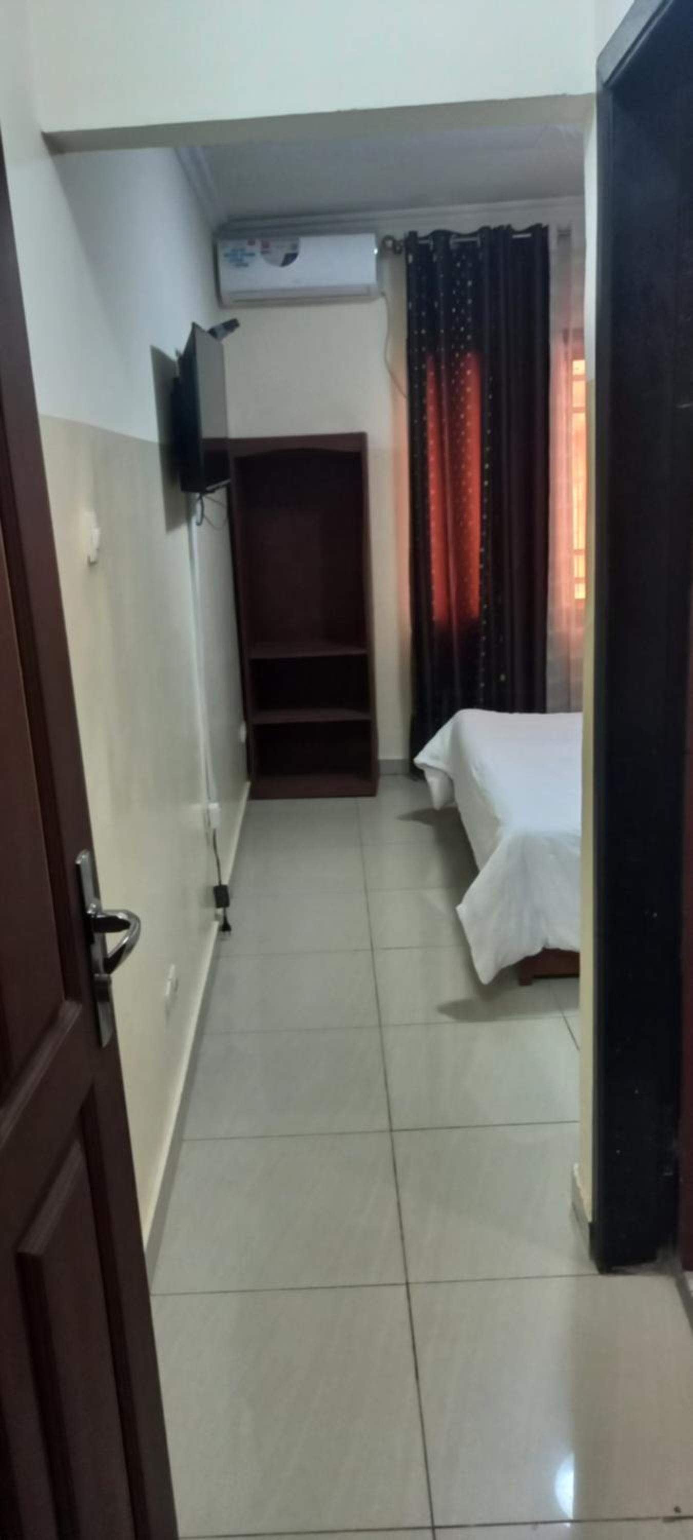 APPART HOTEL MIREILLE