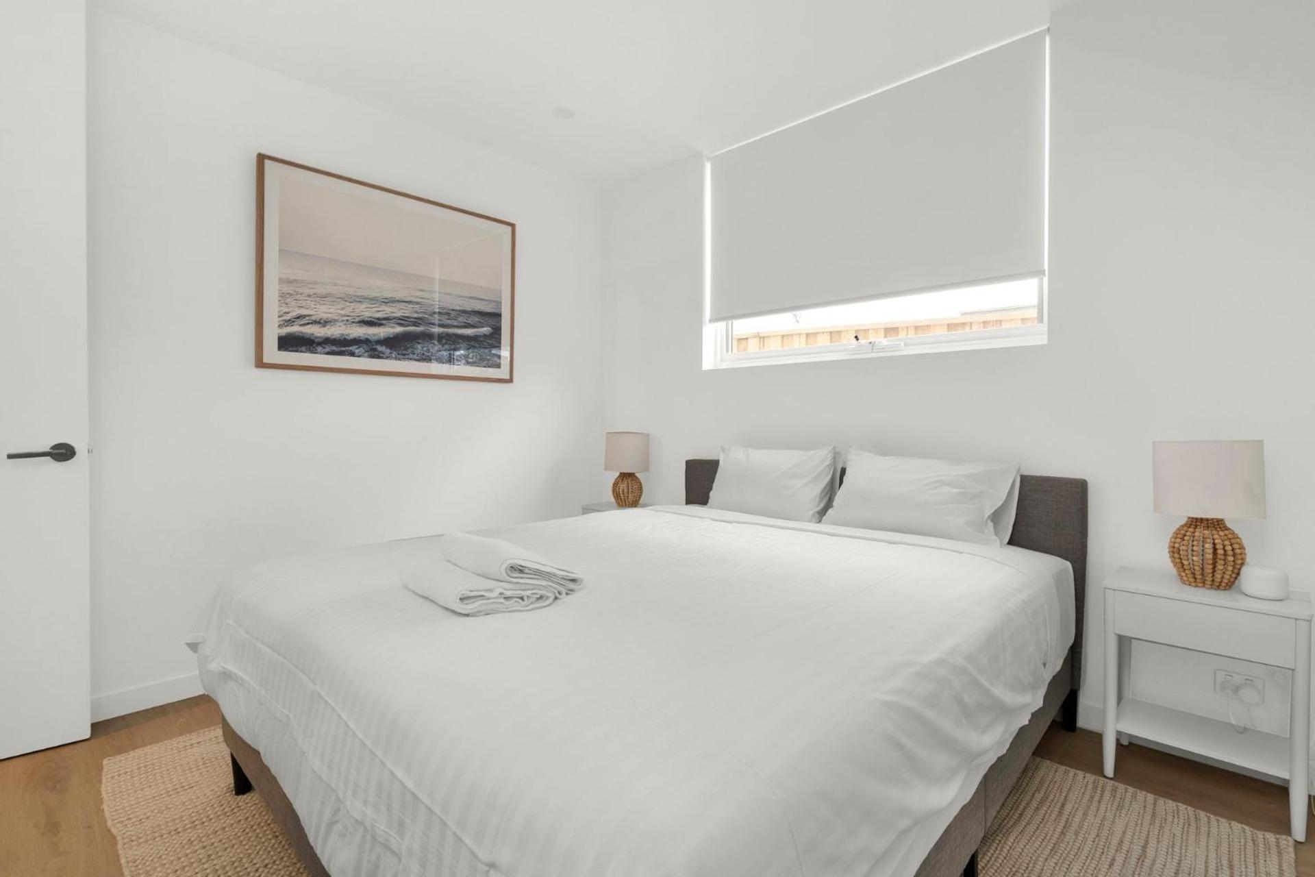 Vinny Beach House for 12 Vincentia