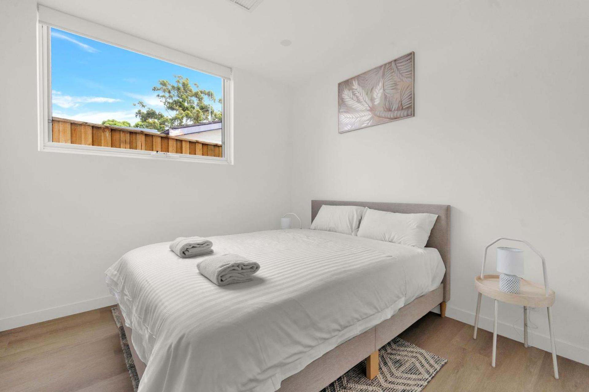 Vinny Beach House for 12 Vincentia