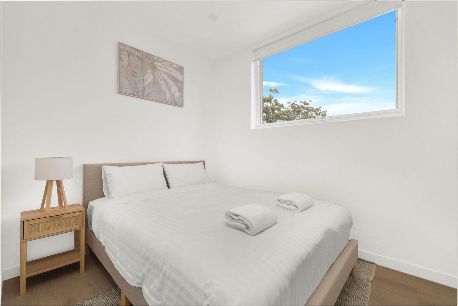 Vinny Beach House for 12 Vincentia