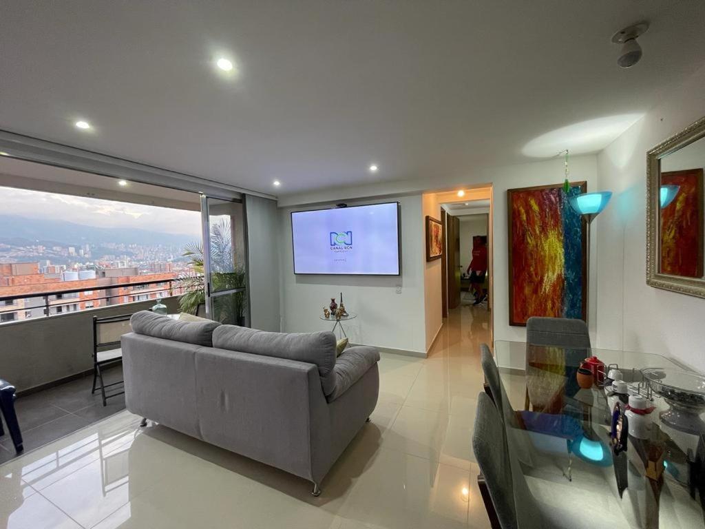 Habitación Masculina 1 persona en Apartamento Compartido Medellín