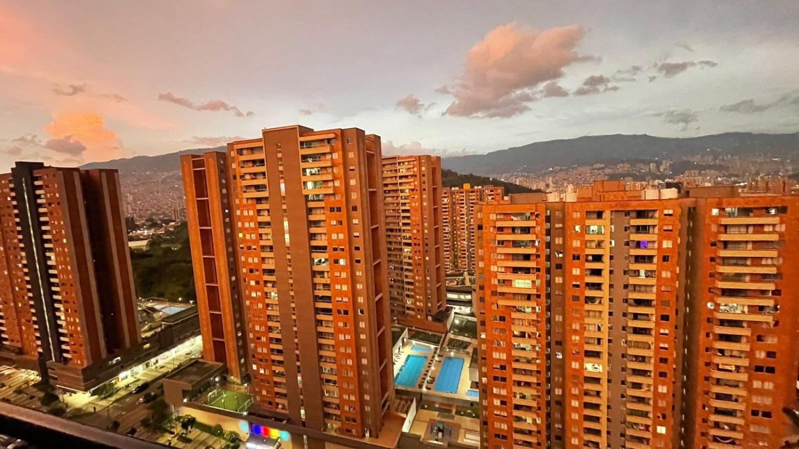 Habitación Masculina 1 persona en Apartamento Compartido Medellín