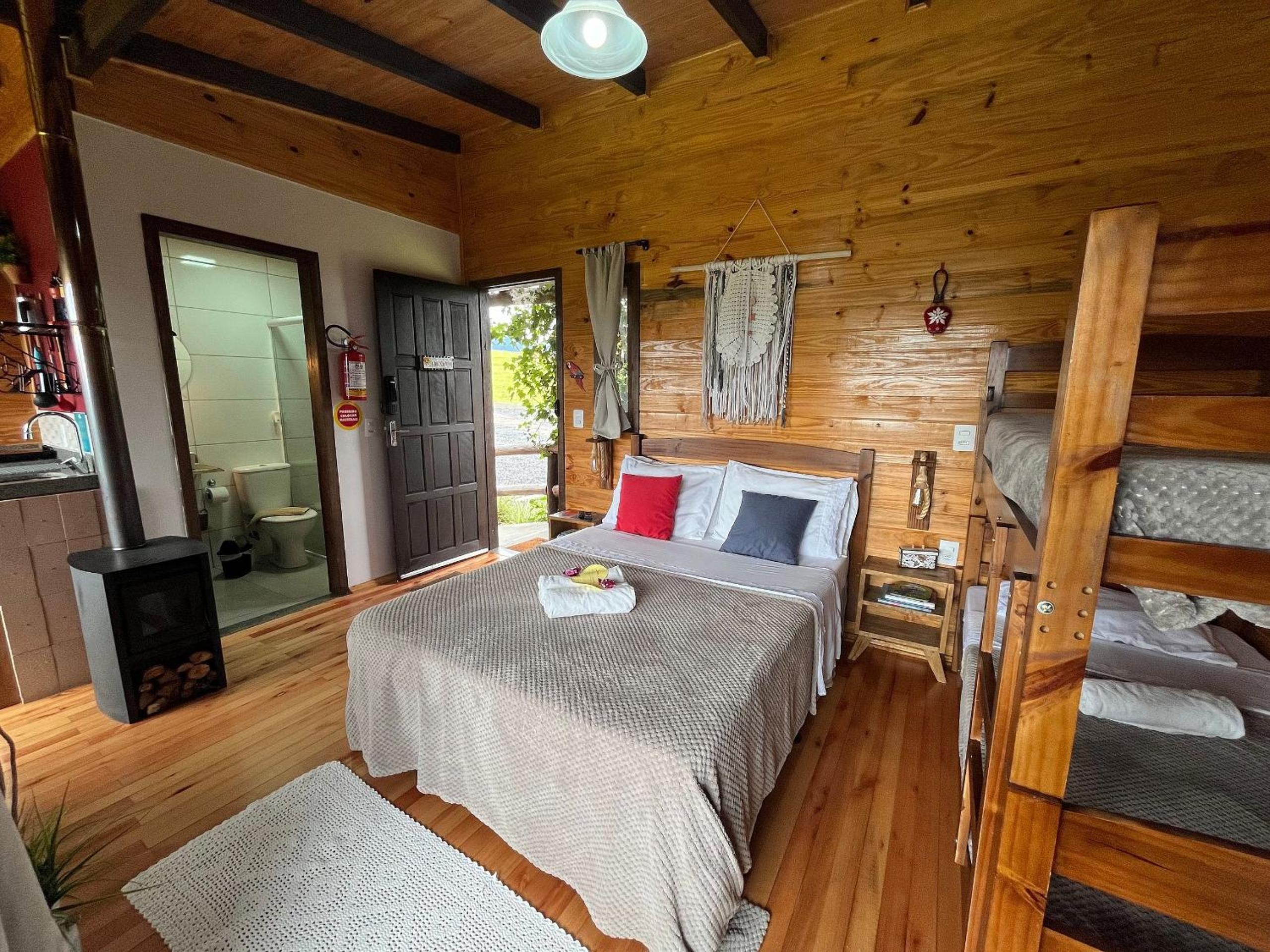 Chalés incríveis com banheira de hidromassagem e vista encantadora