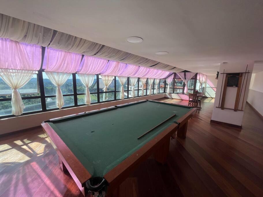 Home Green Home 106 - Um Castelo na Montanha