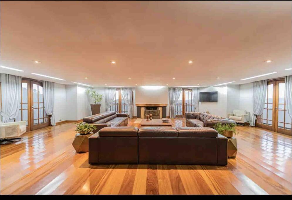 Home Green Home 106 - Um Castelo na Montanha
