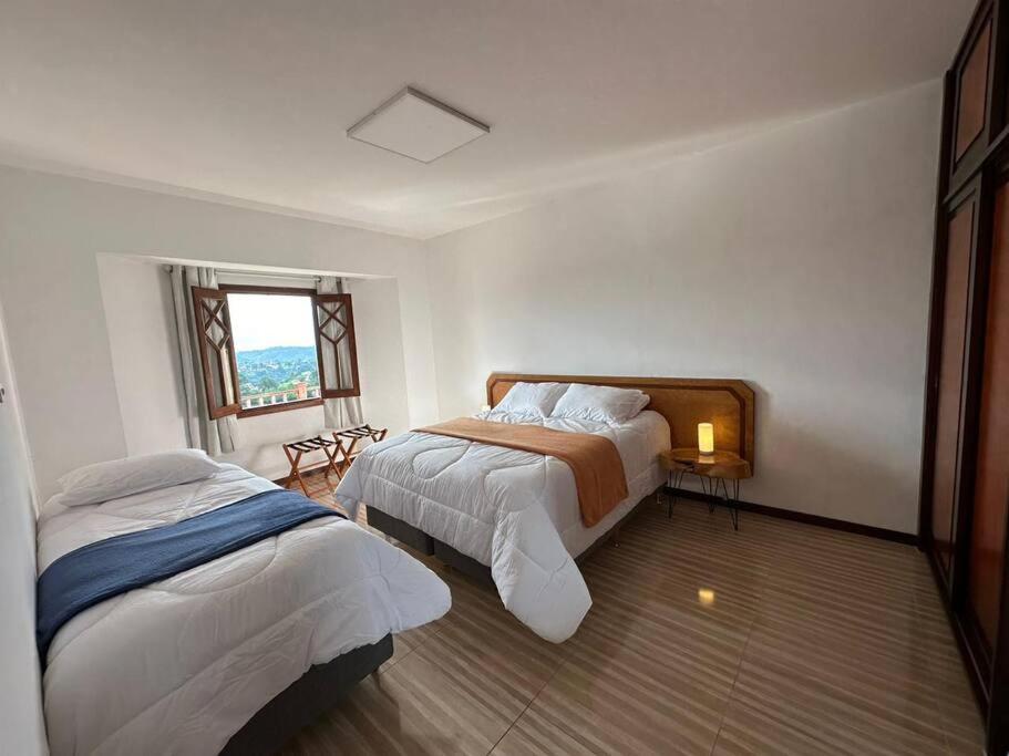 Home Green Home 106 - Um Castelo na Montanha