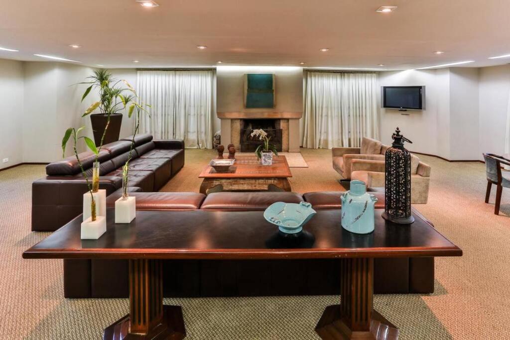 Home Green Home 106 - Um Castelo na Montanha