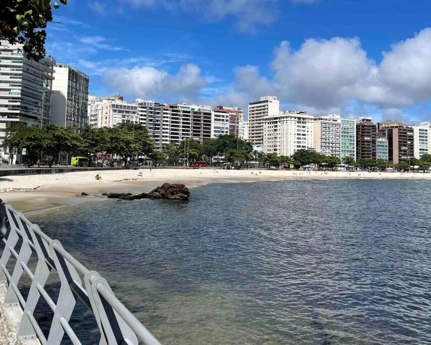 Apartamento Inteiro na Praia de Icaraí com Vista