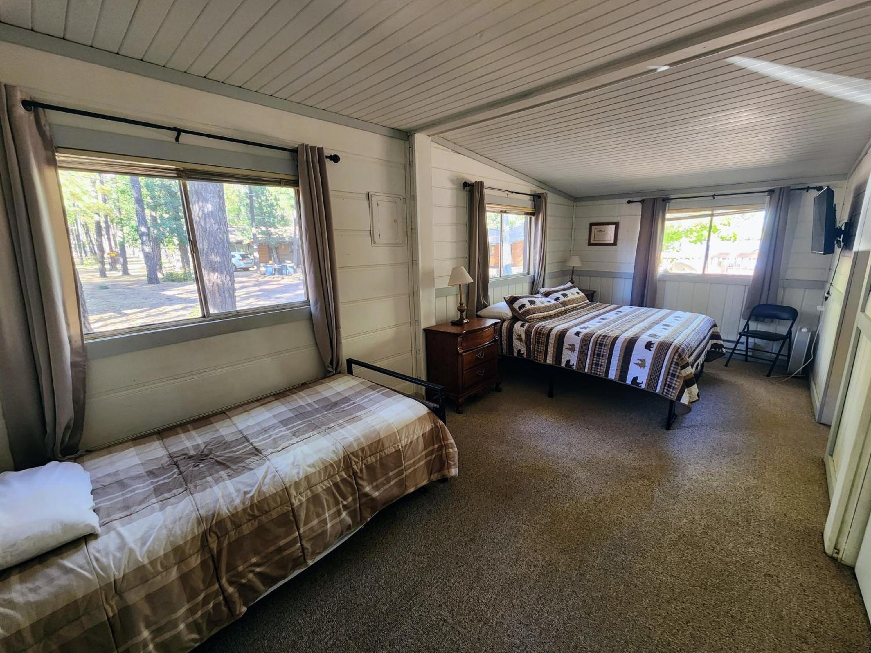 Lazy Oaks Resort - Property Image 32