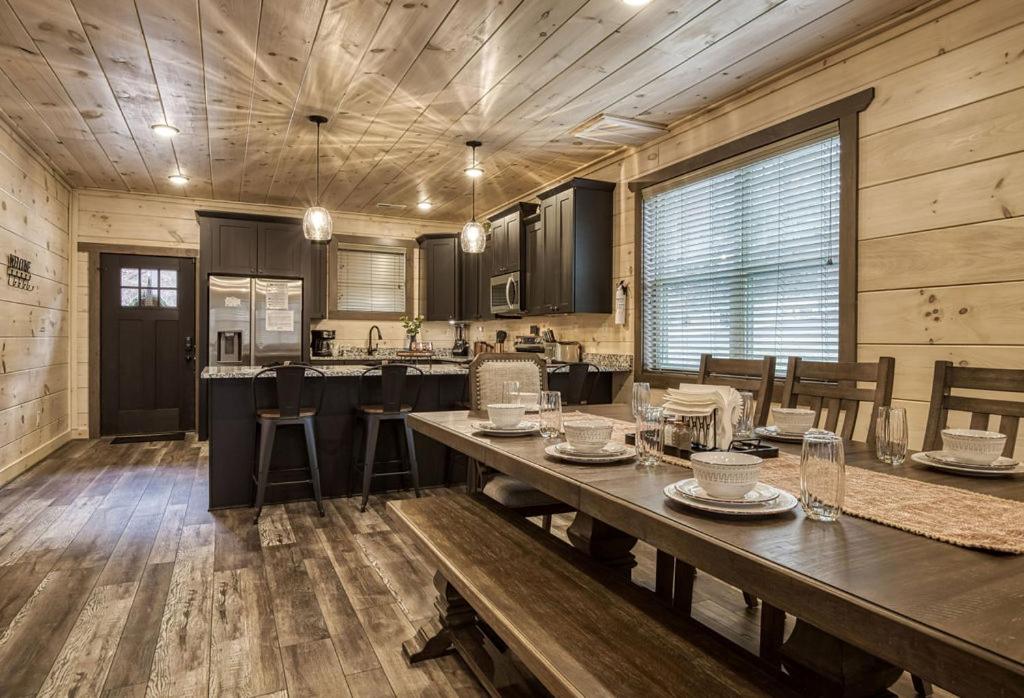 Creekside Lodge